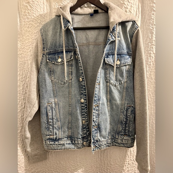 H&M Men’s Hooded Jean Jacket - Picture 1 of 5